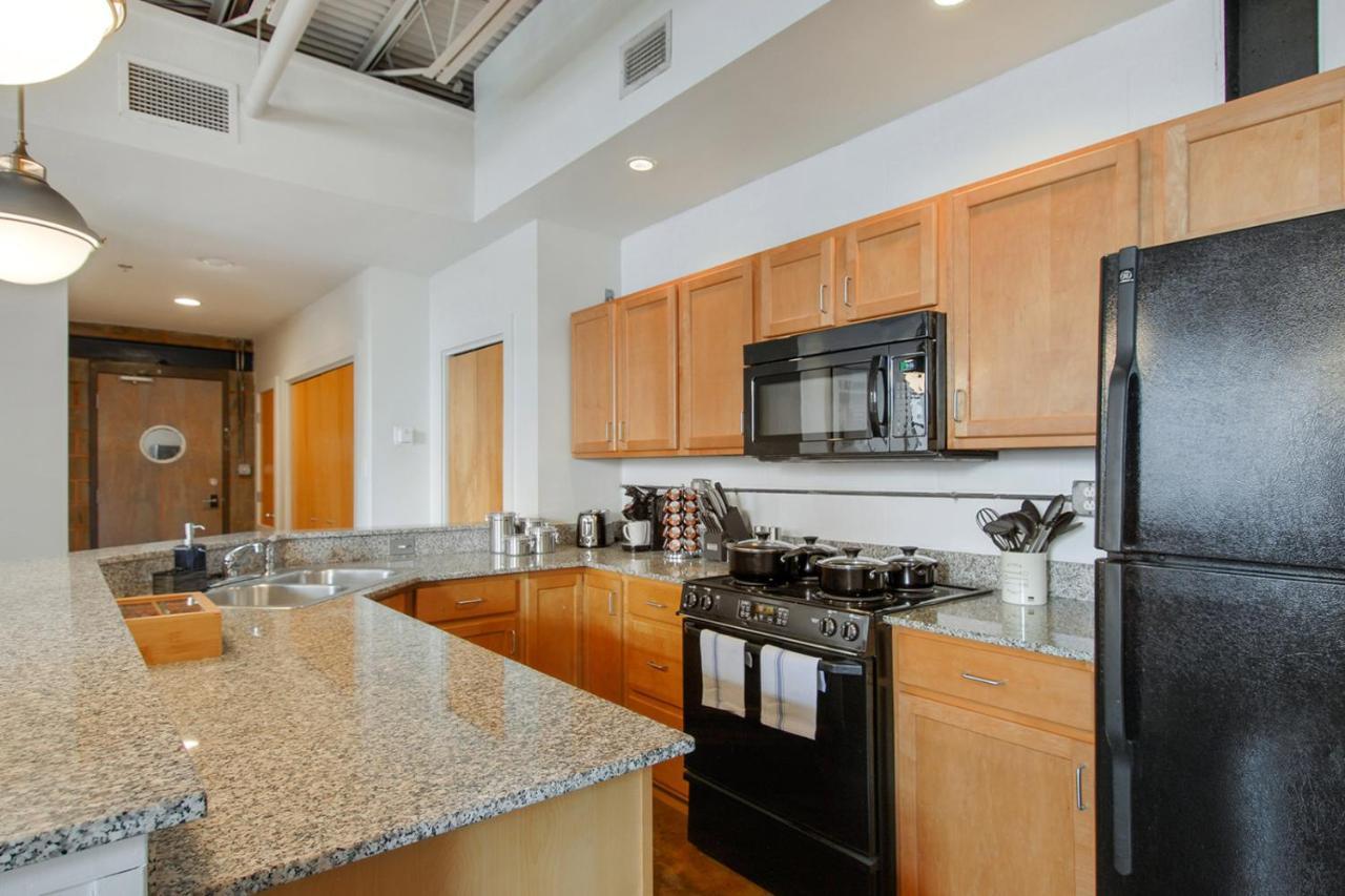 Luxury Arts District Apartments ニューオーリンズ エクステリア 写真